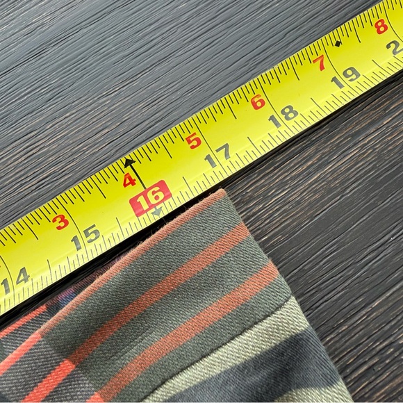 AKRIS PUNTO Women’s Size 12 Olive Plaid Side Zip Slim Fit Ankle Pants - Picture 10 of 12